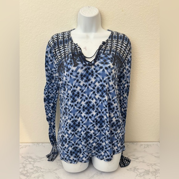 NYDJ Tops - NYDJ Women's Geometric Print Dolman Sleeve Blouse Size M Flowy Boho Blue​